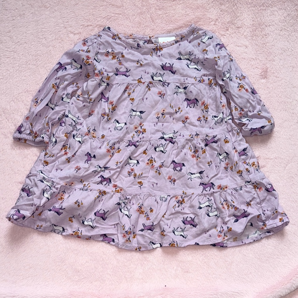 Girls long sleeved Dress** Bundle 5+ items and name your offer!!! 💖💞